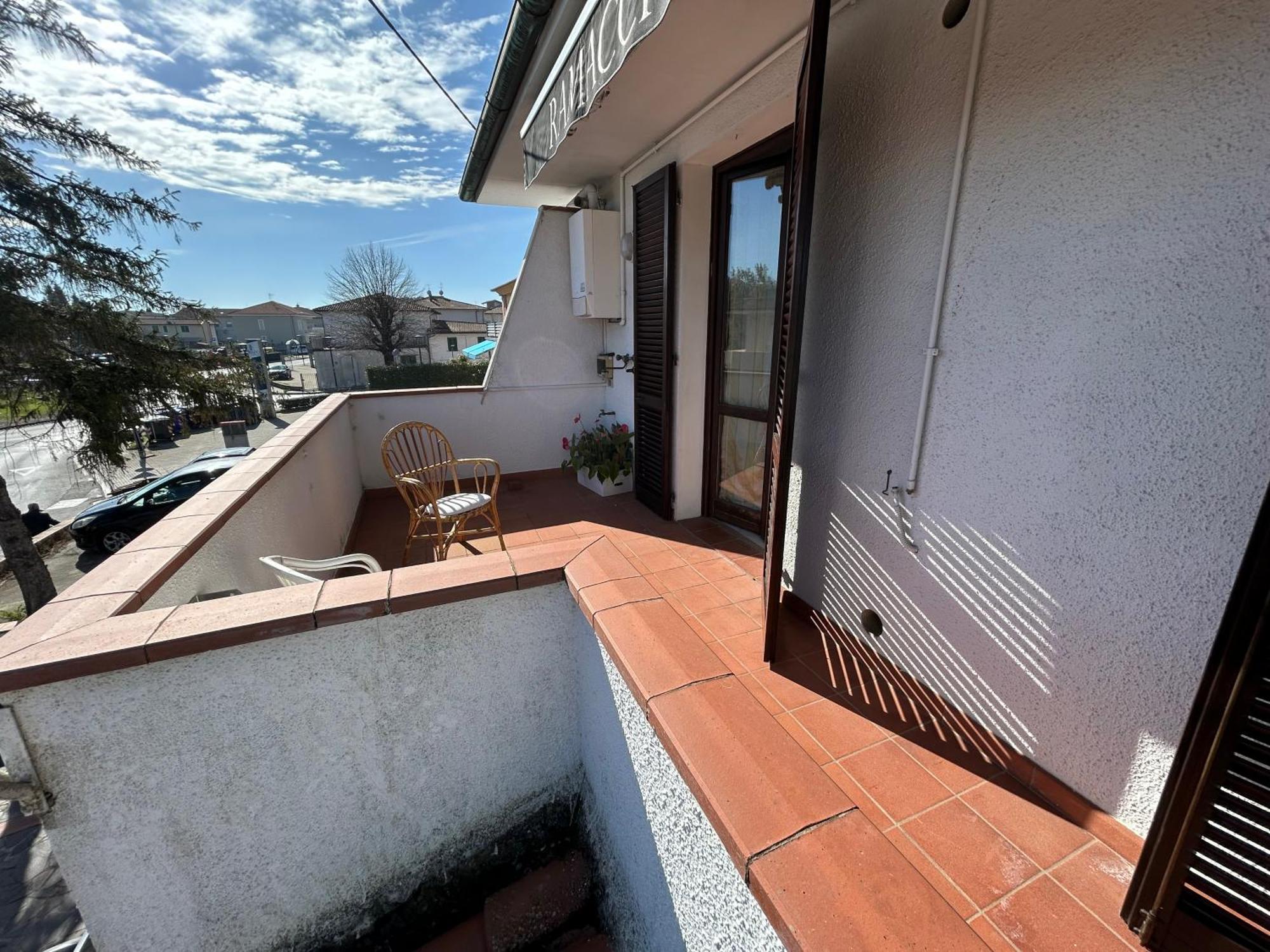 Appartamento La Casa Di Simo Montecalvoli Экстерьер фото